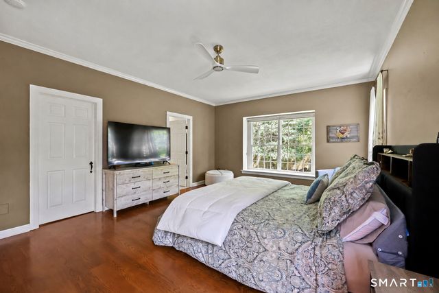 207 Great Pond Road, Simsbury, CT 06070