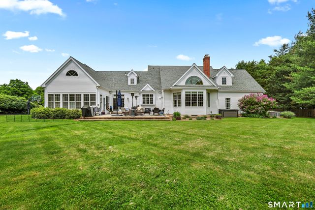 207 Great Pond Road, Simsbury, CT 06070