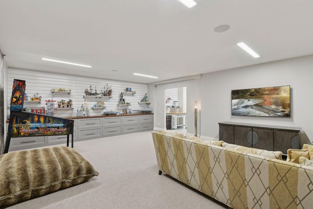 4750 Baycliffe Drive, Excelsior, MN 55331
