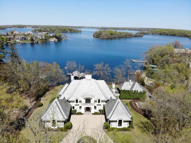 4750 Baycliffe Drive, Excelsior, MN 55331