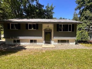 18 Liberty Lane, Huntington, WV 25705