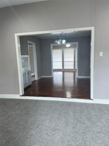 5634 Belneath Street, Houston, TX 77033