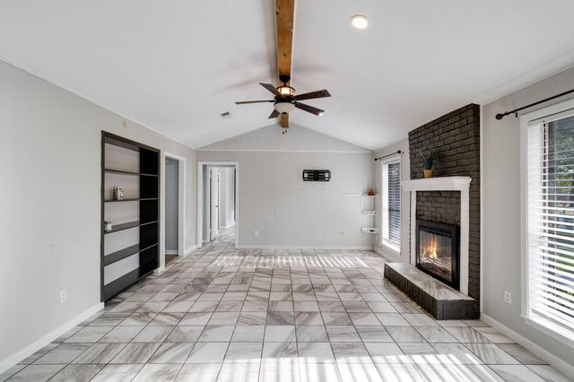 426 Candlelight Lane, Livingston, TX 77351