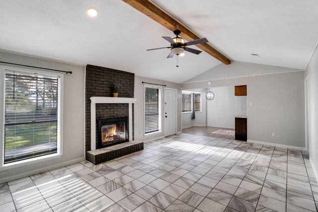 426 Candlelight Lane, Livingston, TX 77351