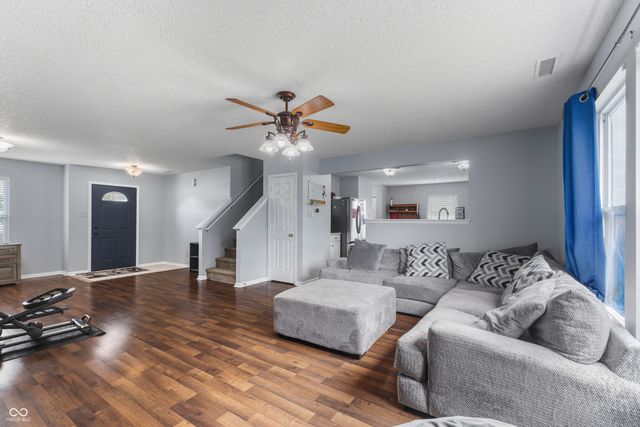 759 Harvest Meadow Way, Whiteland, IN 46184