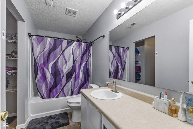 759 Harvest Meadow Way, Whiteland, IN 46184