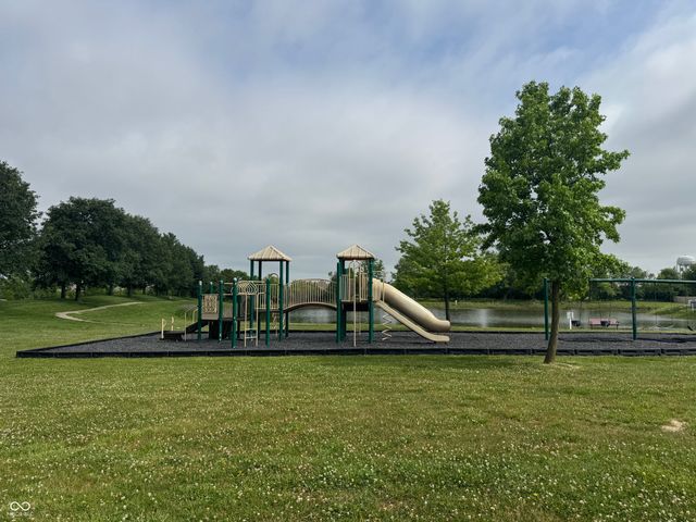 759 Harvest Meadow Way, Whiteland, IN 46184