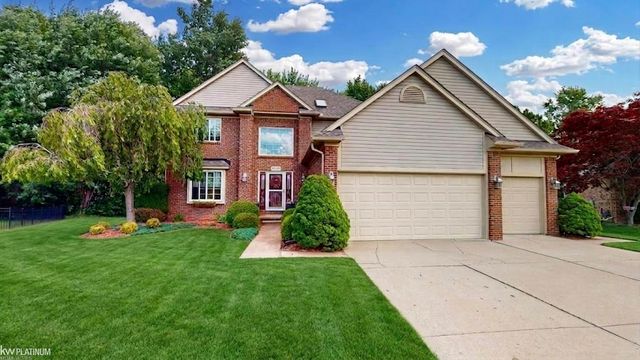 32134 Persimmon Lane, Chesterfield, MI 48047