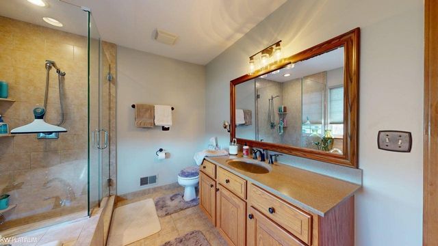 32134 Persimmon Lane, Chesterfield, MI 48047
