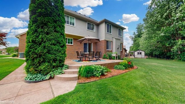 32134 Persimmon Lane, Chesterfield, MI 48047