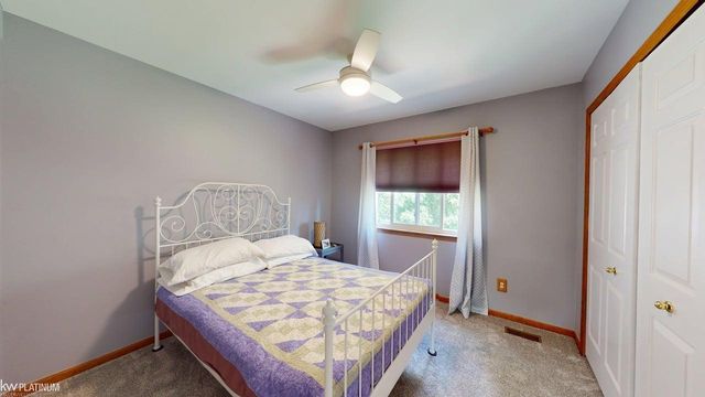 32134 Persimmon Lane, Chesterfield, MI 48047