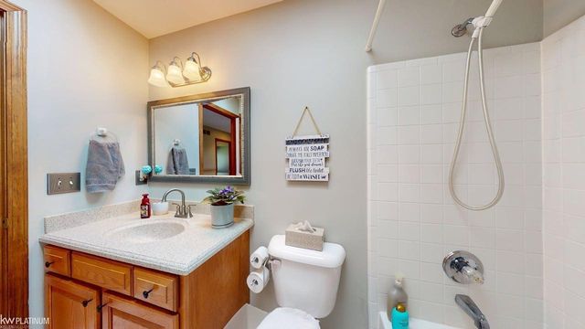 32134 Persimmon Lane, Chesterfield, MI 48047