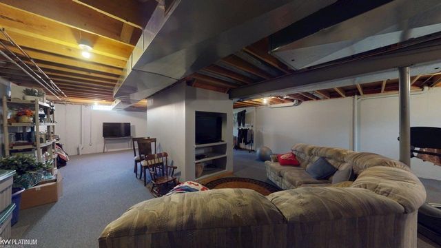 32134 Persimmon Lane, Chesterfield, MI 48047