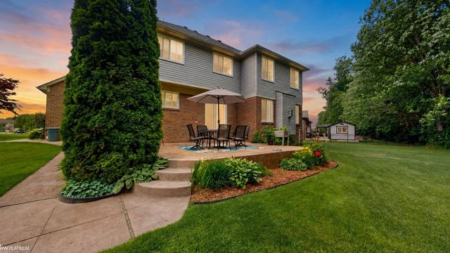 32134 Persimmon Lane, Chesterfield, MI 48047