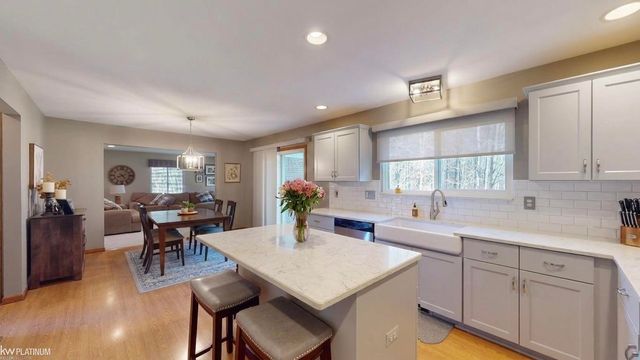 32134 Persimmon Lane, Chesterfield, MI 48047