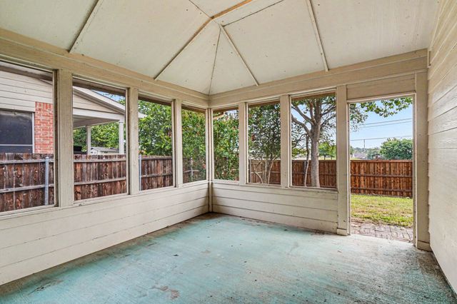 10728 Lipan Trail, Fort Worth, TX 76108
