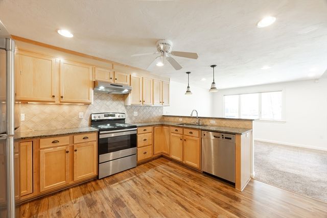 94 Pine Hill 94, Mashpee, MA 02649