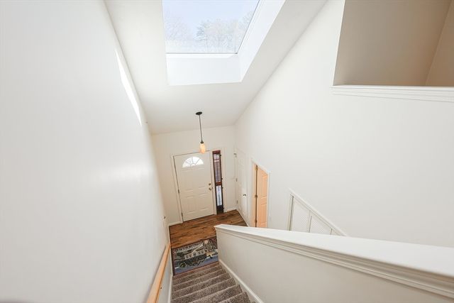 94 Pine Hill 94, Mashpee, MA 02649