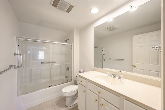 94 Pine Hill 94, Mashpee, MA 02649