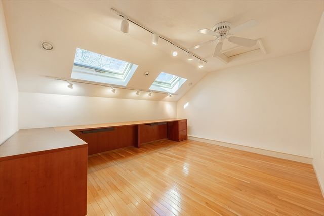 94 Pine Hill 94, Mashpee, MA 02649