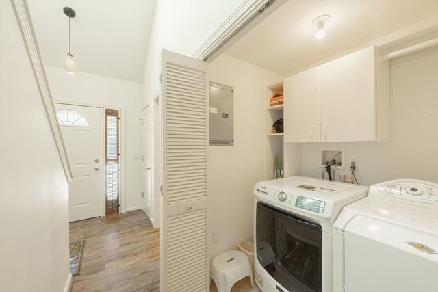 94 Pine Hill 94, Mashpee, MA 02649