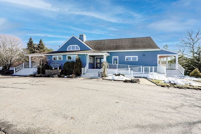 94 Pine Hill 94, Mashpee, MA 02649