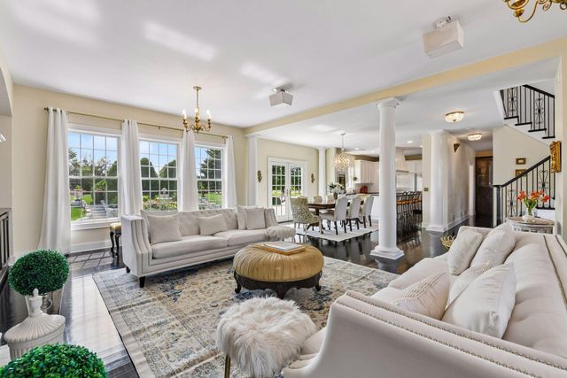 8585 Kelzer Pond Drive, Victoria, MN 55386