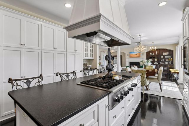 8585 Kelzer Pond Drive, Victoria, MN 55386