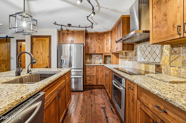 12103 S TOMI Drive, Phoenix, AZ 85044