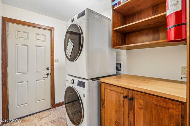 12103 S TOMI Drive, Phoenix, AZ 85044
