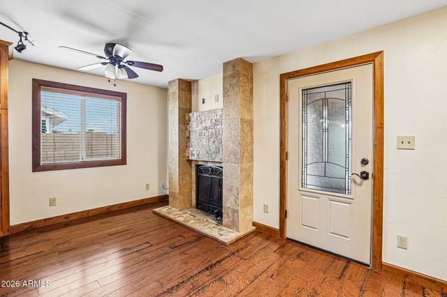 12103 S TOMI Drive, Phoenix, AZ 85044