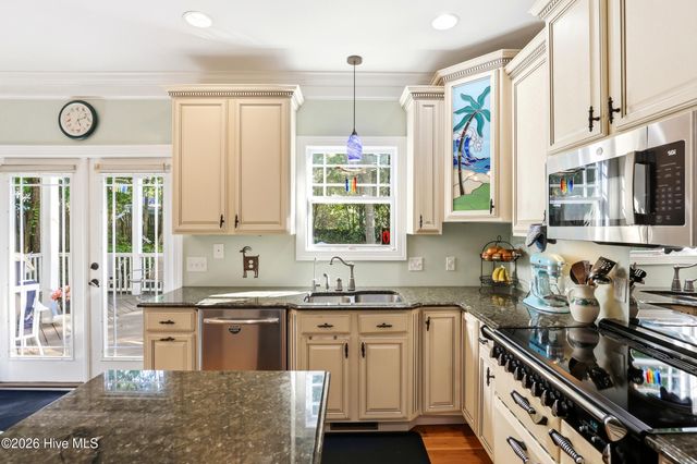 310 Bayshore Drive, Wilmington, NC 28411