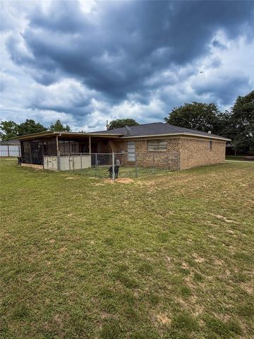 616 Lakeview Drive, Grapeland, TX 75844