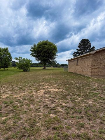 616 Lakeview Drive, Grapeland, TX 75844