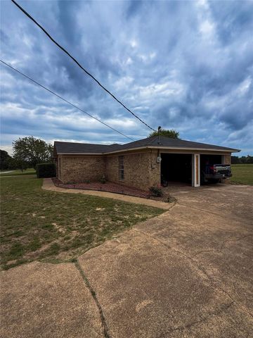 616 Lakeview Drive, Grapeland, TX 75844