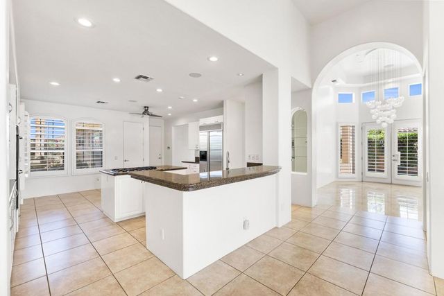 14 Collegiate Circle, Rancho Mirage, CA 92270