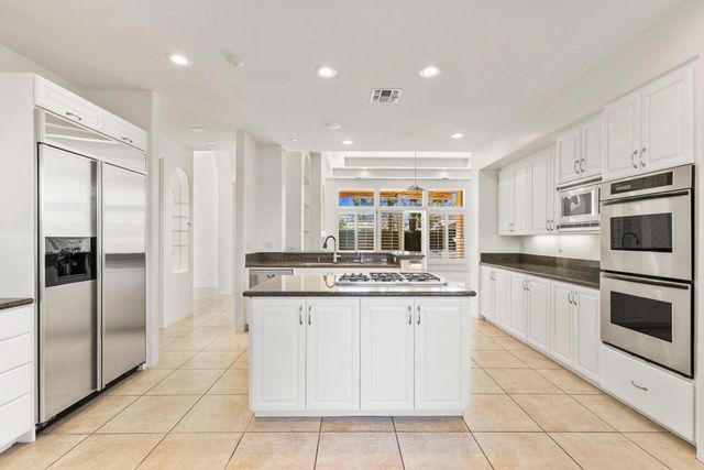 14 Collegiate Circle, Rancho Mirage, CA 92270