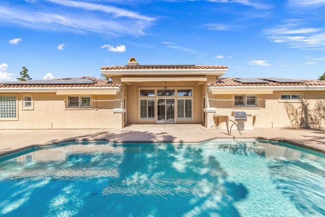 14 Collegiate Circle, Rancho Mirage, CA 92270