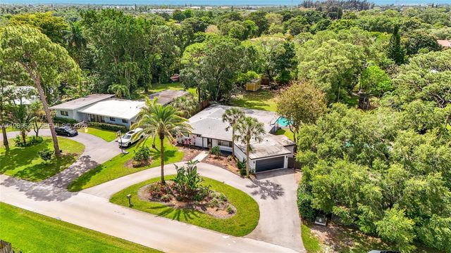 4330 SW 7th St, Plantation, FL 33317