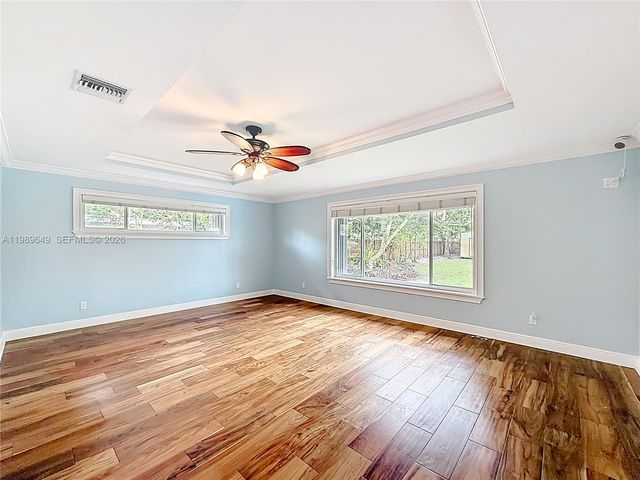 4330 SW 7th St, Plantation, FL 33317