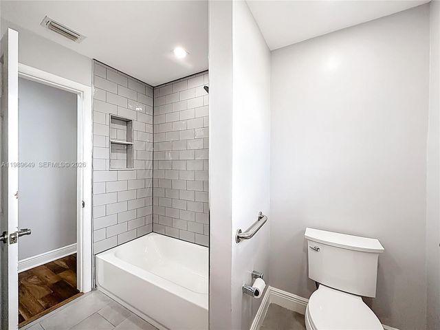 4330 SW 7th St, Plantation, FL 33317