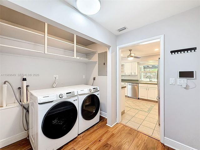 4330 SW 7th St, Plantation, FL 33317