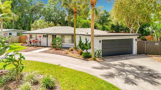 4330 SW 7th St, Plantation, FL 33317