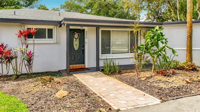4330 SW 7th St, Plantation, FL 33317