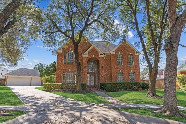 2027 Richland Ct Court, Sugar Land, TX 77478