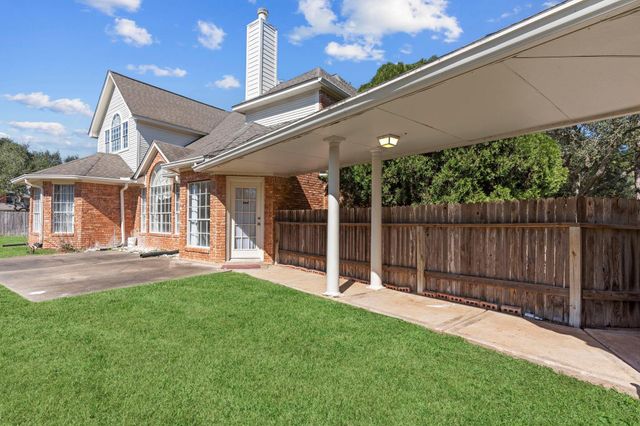 2027 Richland Ct Court, Sugar Land, TX 77478