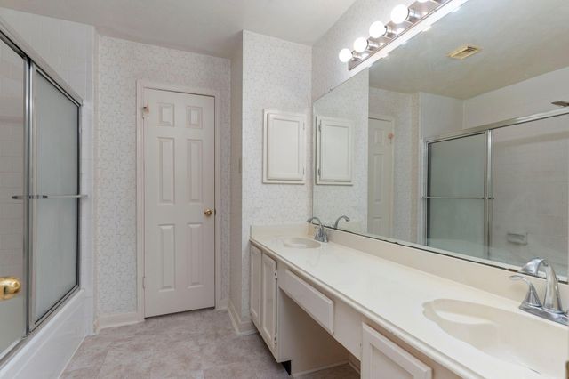 2027 Richland Ct Court, Sugar Land, TX 77478