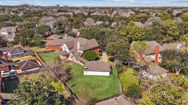 2027 Richland Ct Court, Sugar Land, TX 77478
