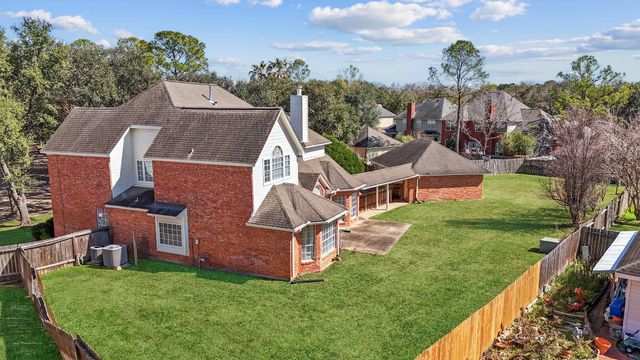 2027 Richland Ct Court, Sugar Land, TX 77478