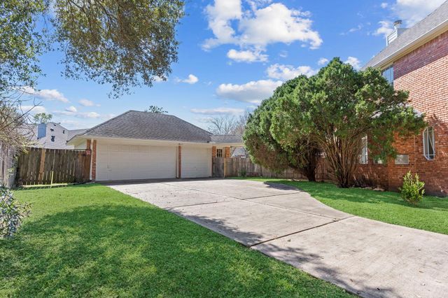 2027 Richland Ct Court, Sugar Land, TX 77478